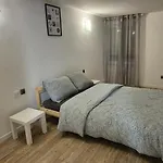 펜션 Maison A Ay Epernay, 3 Bed House, 3 *