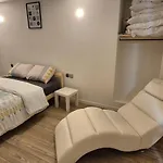 Maison A Ay Epernay, 3 Bed House, 3 펜션 *