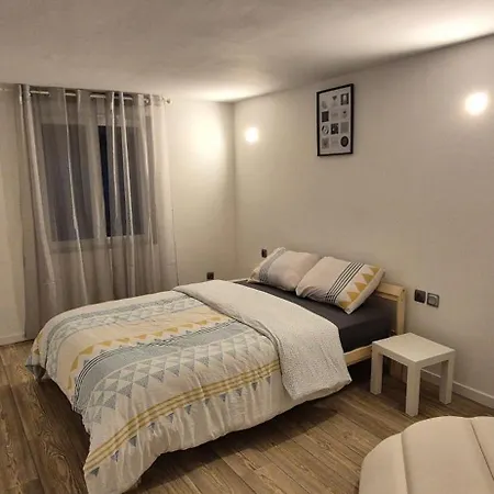 펜션 Maison A Ay Epernay, 3 Bed House, 3 에이-샴페인