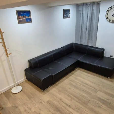 Maison A Ay Epernay, 3 Bed House, 3 Ay-Champagne