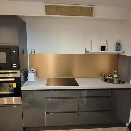 Maison A Ay Epernay, 3 Bed House, 3 펜션 *