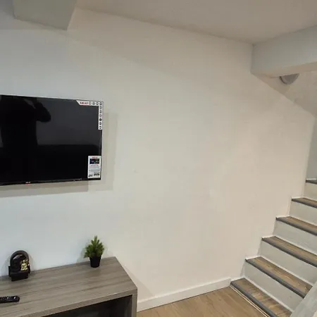 Maison A Ay Epernay, 3 Bed House, 3 펜션 *