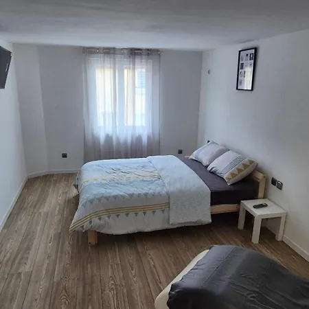 Maison A Ay Epernay, 3 Bed House, 3 펜션
