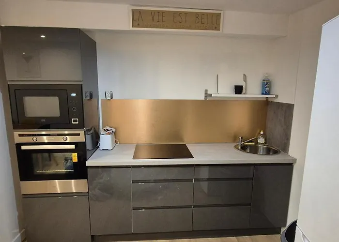 Maison A Ay Epernay, 3 Bed House, 3 Feriehus *